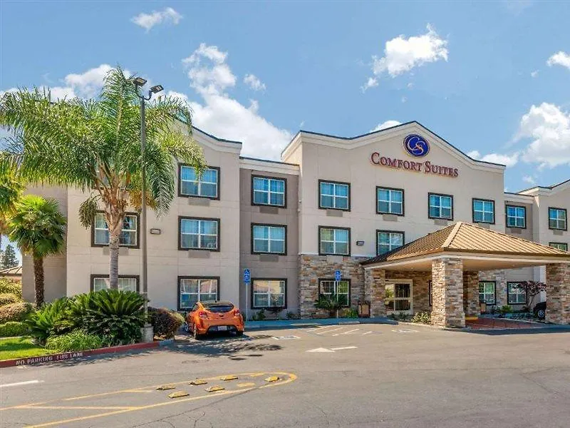 Comfort Suites Downtown Sacramento 3*,