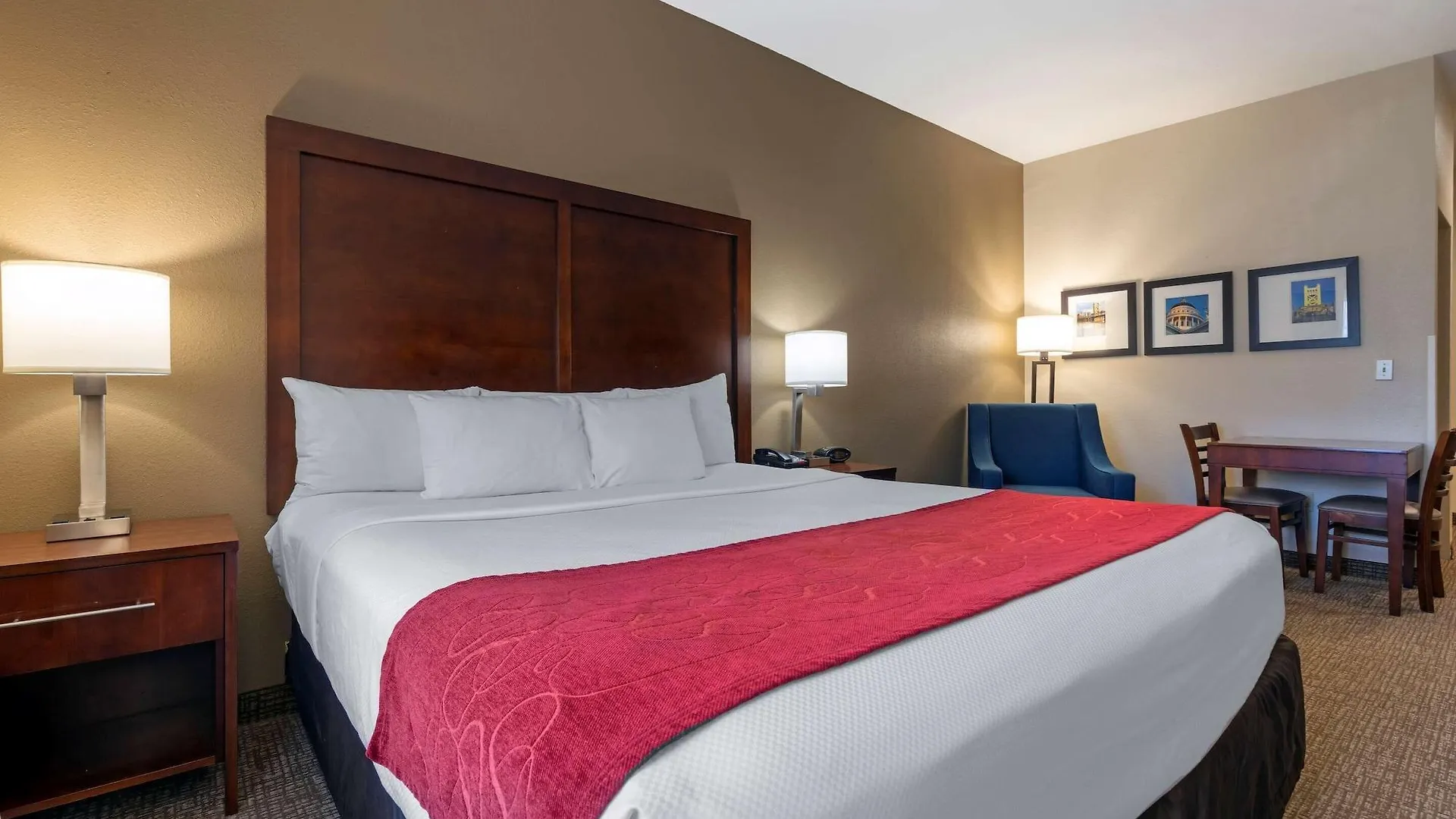 *** Hotel Comfort Suites Downtown Sacramento United States