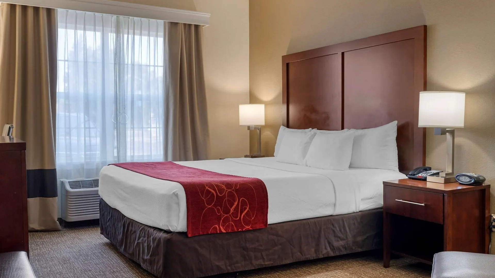 Hotel Comfort Suites Downtown Sacramento