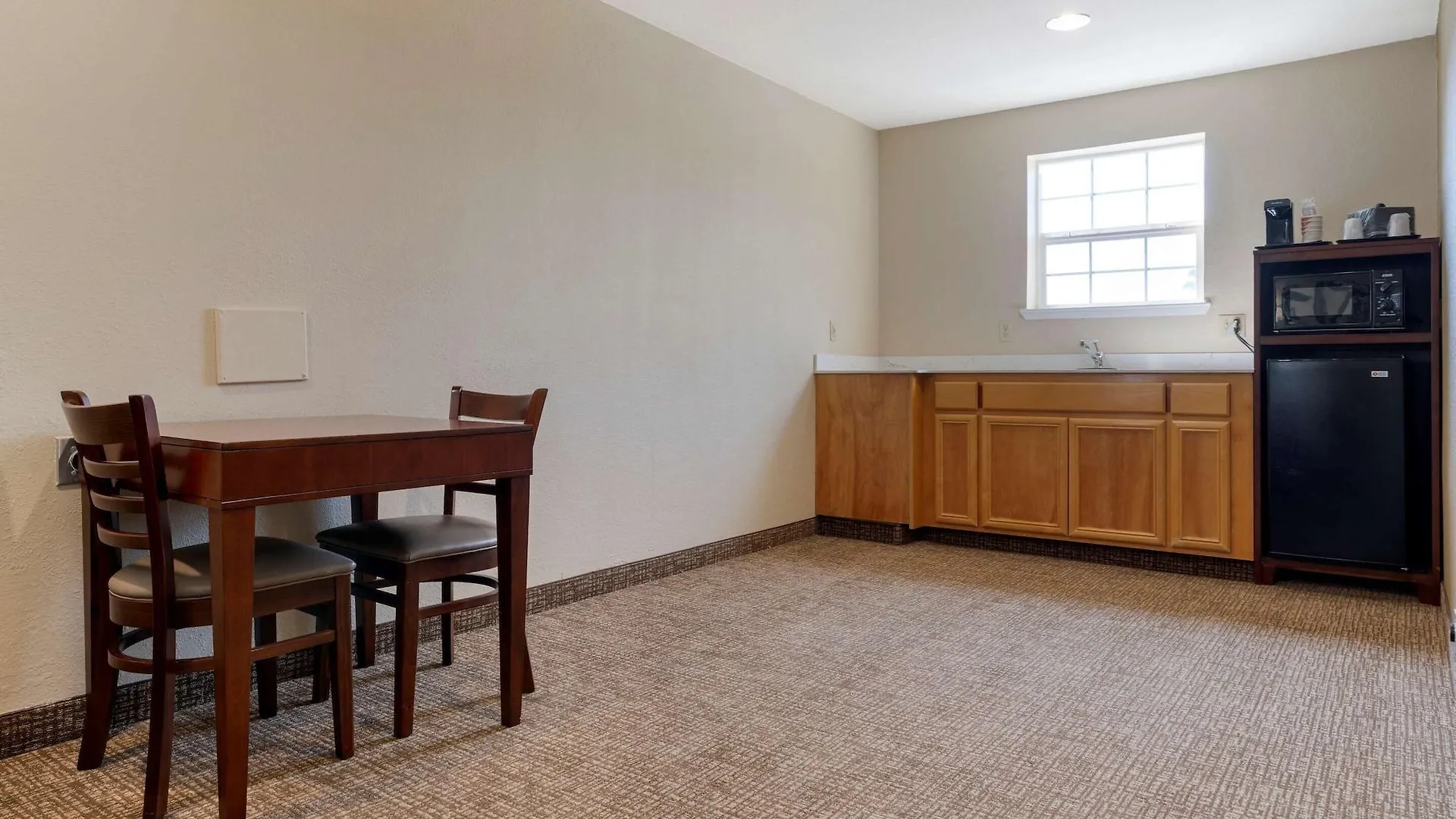 Comfort Suites Downtown Sacramento Hotel