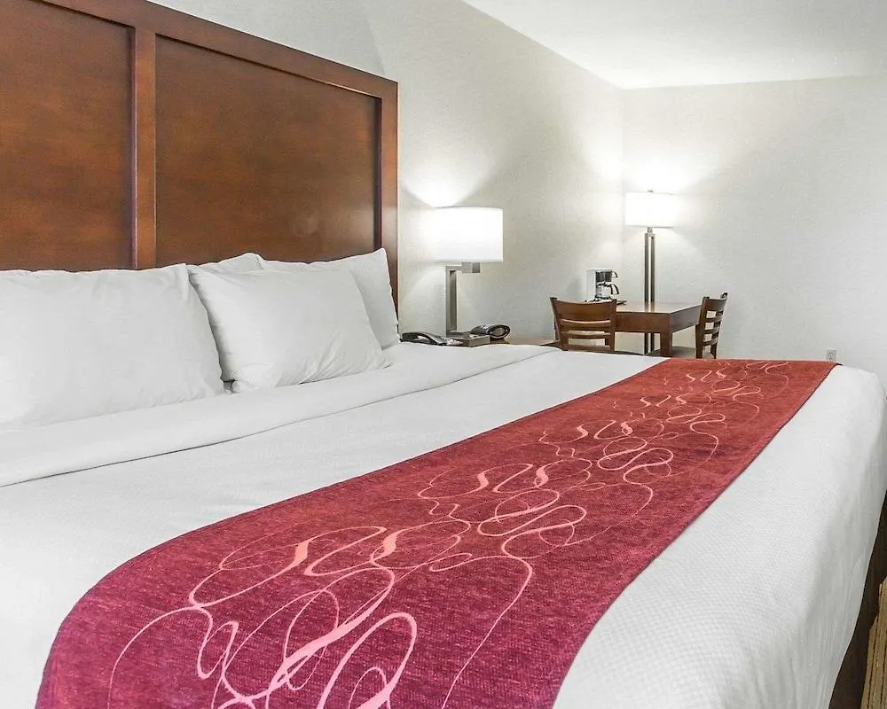 Comfort Suites Downtown Sacramento 3*,