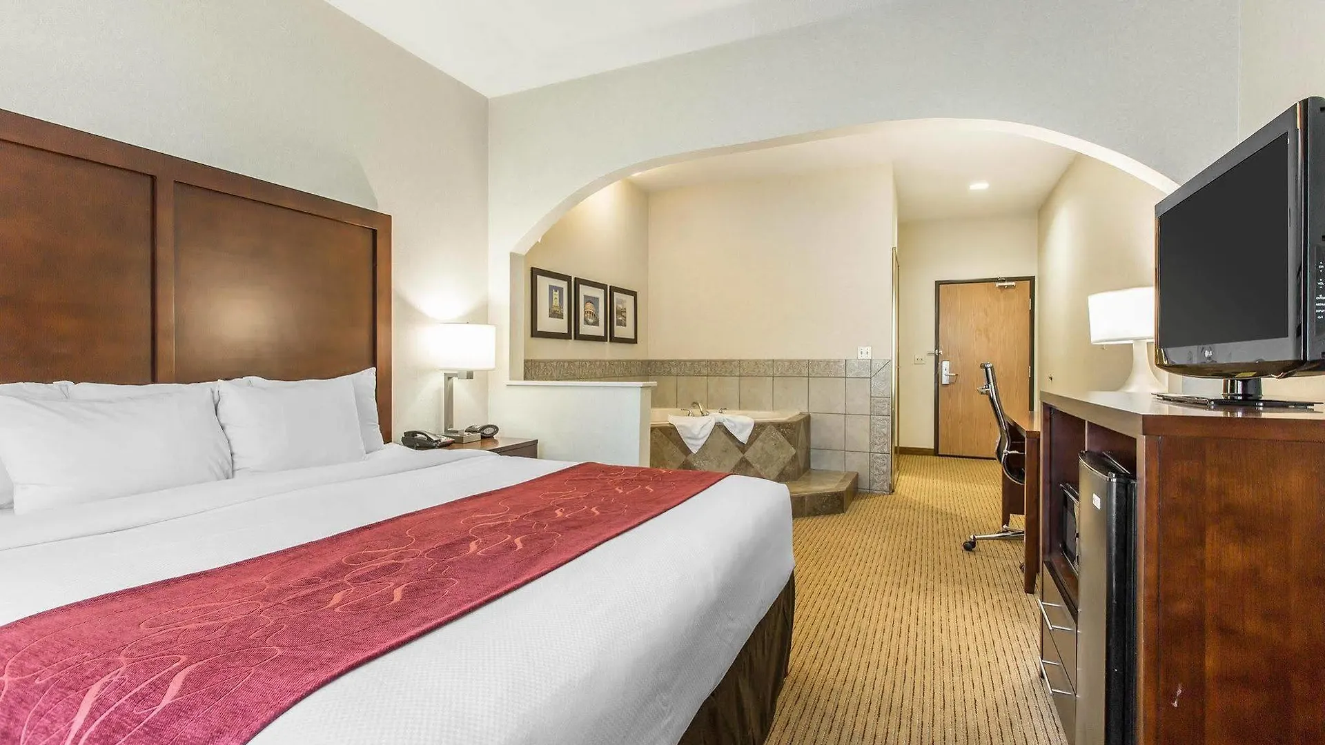 Comfort Suites Downtown Sacramento