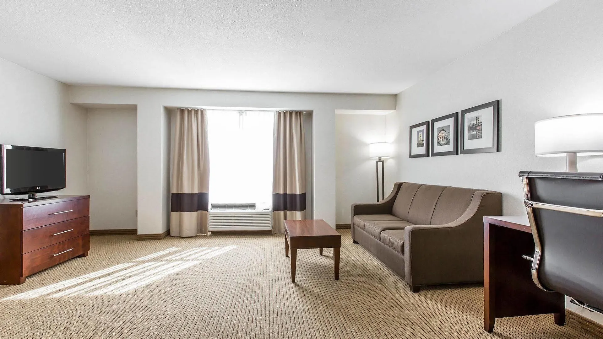 *** Hotel Comfort Suites Downtown Sacramento United States