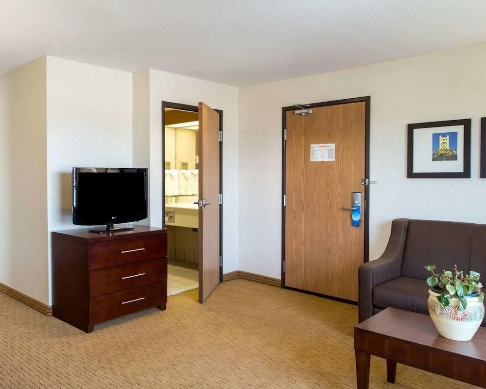 Hotel Comfort Suites Downtown Sacramento