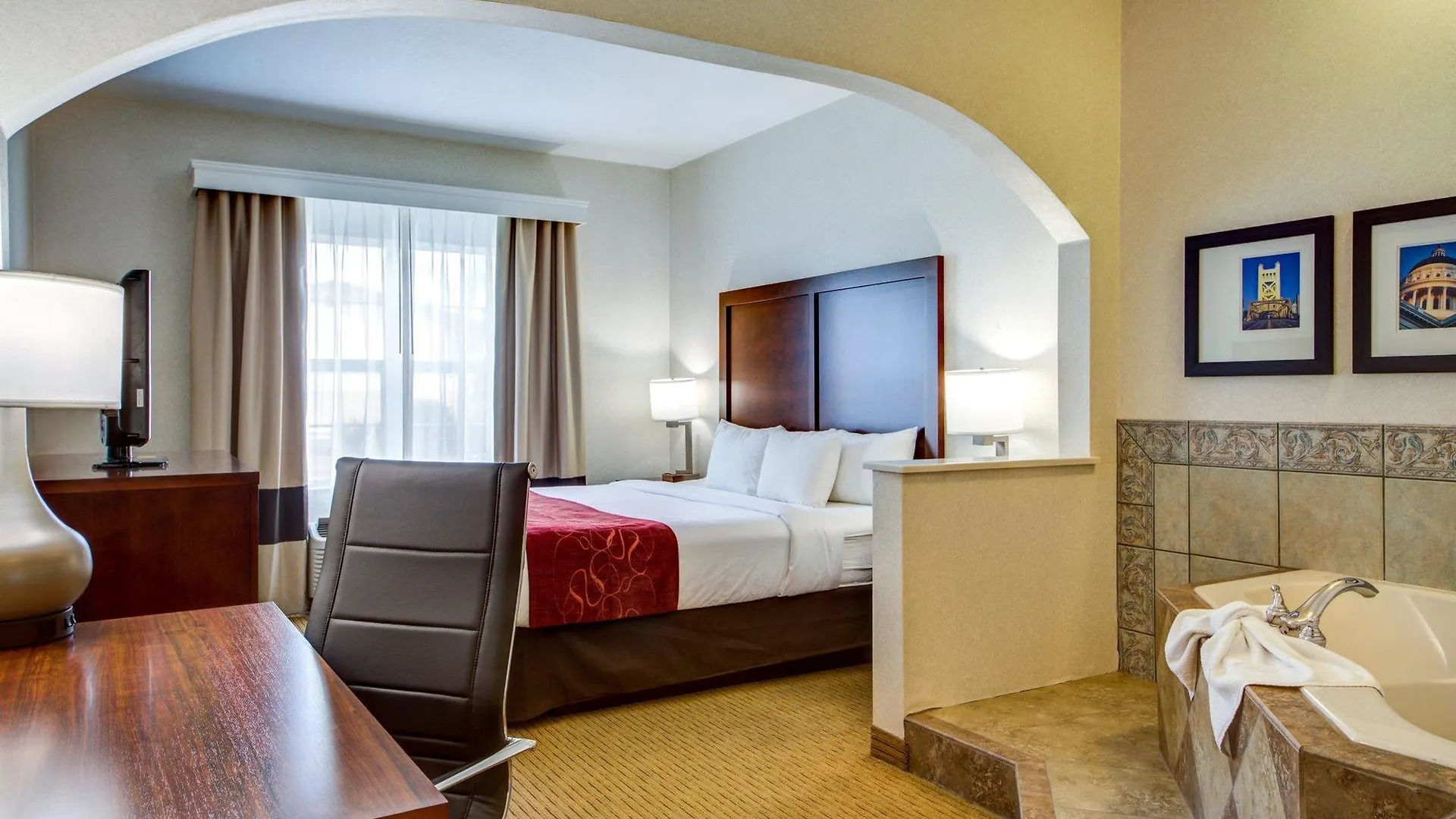 Hotel Comfort Suites Downtown Sacramento