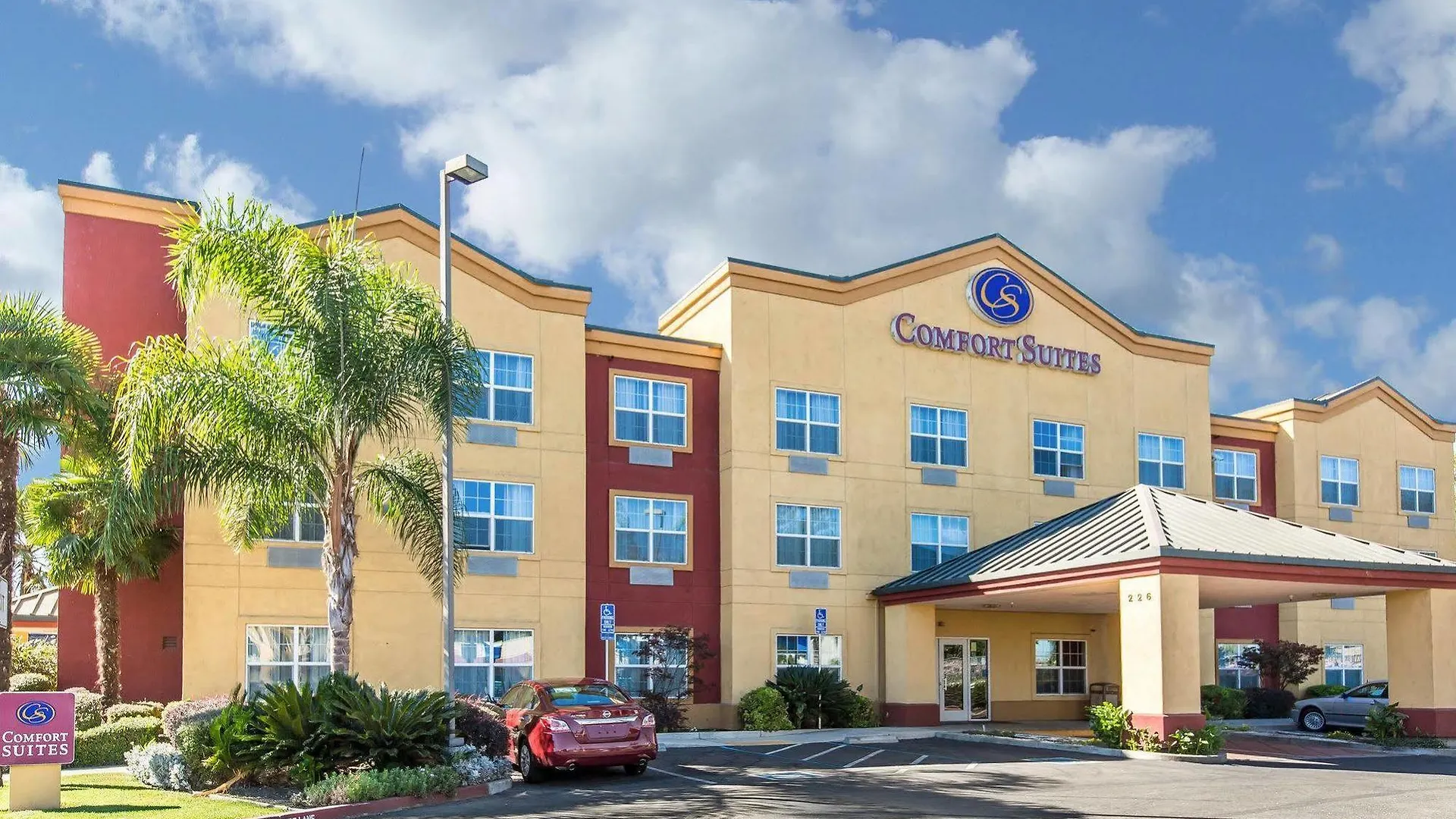 Comfort Suites Downtown Sacramento Hotel
