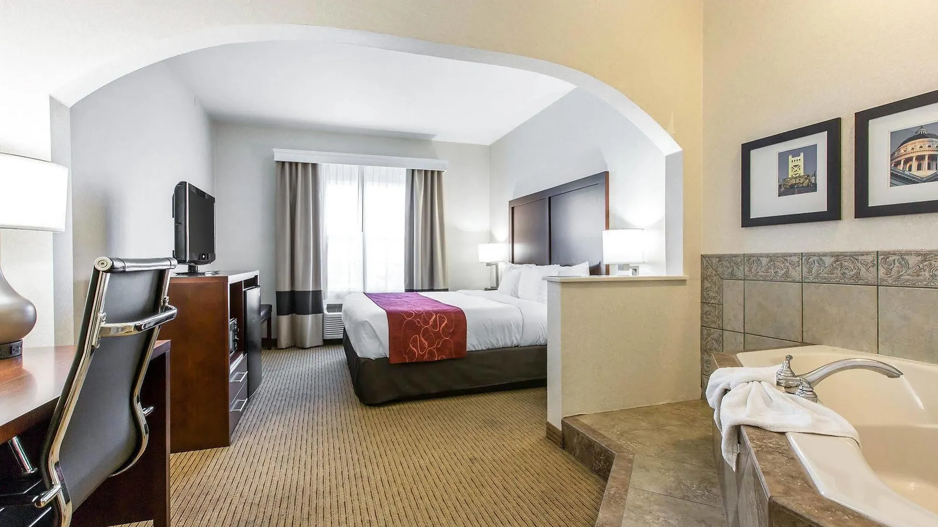 Comfort Suites Downtown Sacramento Hotel